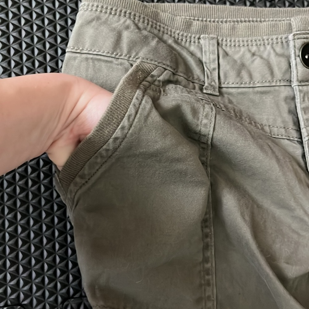 Maurices Cargo Capri Pants - Picture 4 of 8